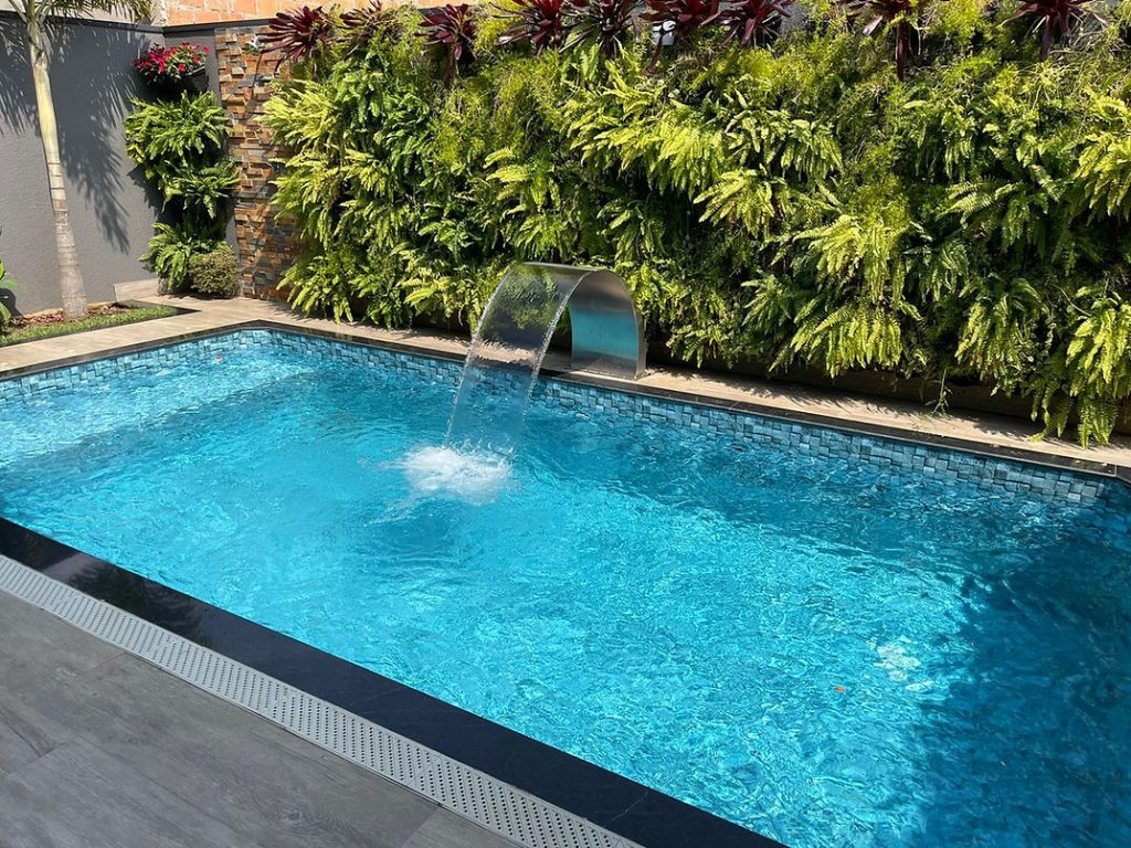 58f1e6_8f639f20cf0b4573b346b138bb379473_mv2