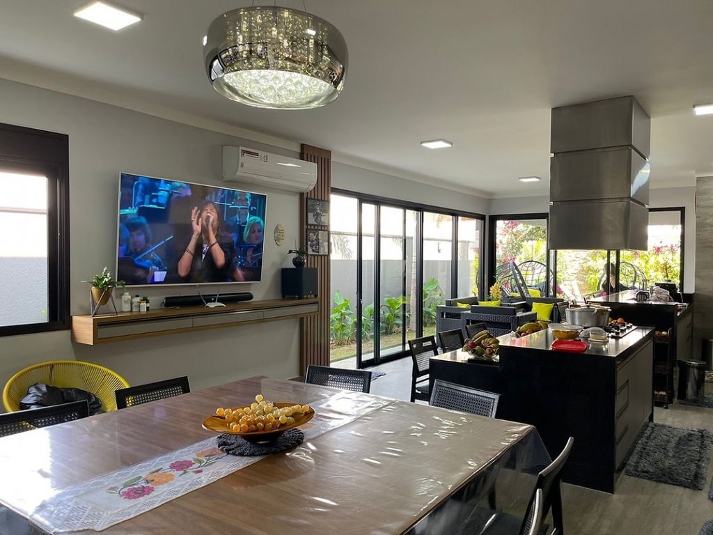 58f1e6_f335c84b192049dd9130280f86a349b9_mv2